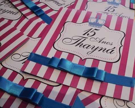 Convites de debutantes personalizados