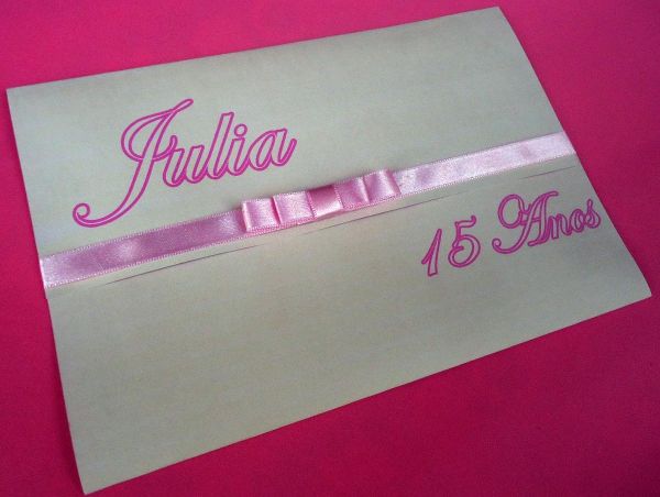 Convites de debutantes personalizados